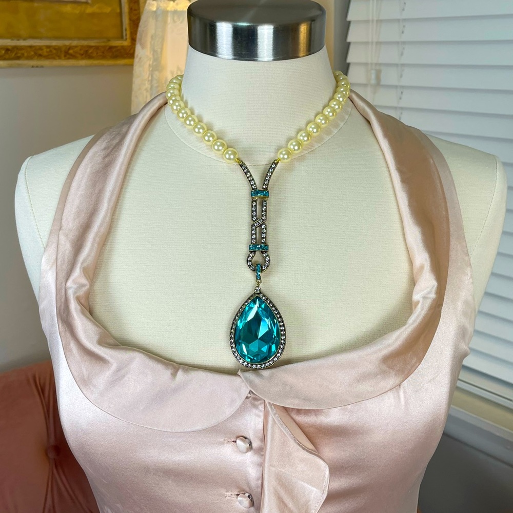 NWT/NIB Swarovski Crystal Pendant with Pearls Necklace Bridal Statement